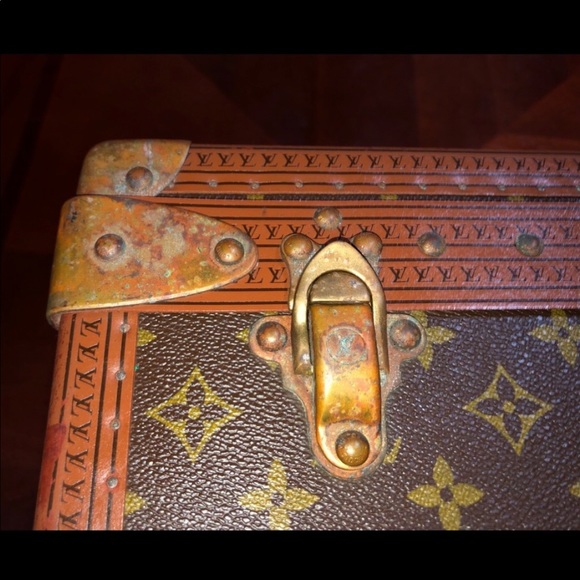 Vintage Louis Vuitton trunk! - Picture 6 of 8